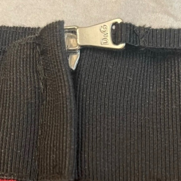 New! D&G Dolce & Gabbana Red & Black Houndstooth Skirt 42 Sheen - Picture 7 of 9